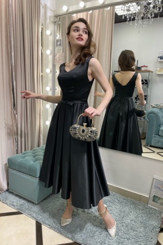 Выпускное платье YOSKA в черном цвете